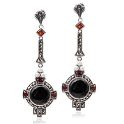 Lange oorbellen onyx en granaatjes