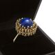 Vintagel gouden ring bezet met een donker blauwe lapis lazuli