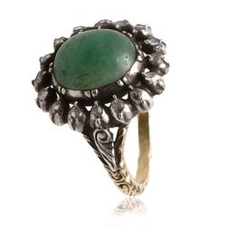 Vintage gouden ring met groen jade en roosdiamant