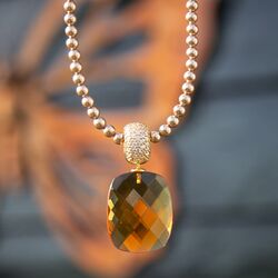 Vergulde hanger met brons kristal en ketting Heide Heinzendorff
