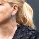 Zilveren driehoekige oorbellen blauw topaas met markasiet