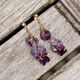 Oorbellen Orchid van Spark Jewelry, verguld zilver met paars kristallen blaadjes