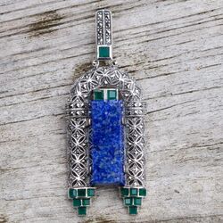 Zilveren hanger boog met rechthoekig lapis lazuli en vierkante groene gaatjes