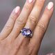 Zilver ring met opvallende amethist omringd door 4 kleine amethisten en zaadparels