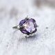 Zilveren ring met grote amethist en diverse kleine amethist en zaadpareltjes uit de Zilver.nl Home Collection