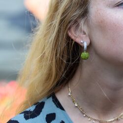 Heide Heinzendorff olijfgroene aanhangers E16