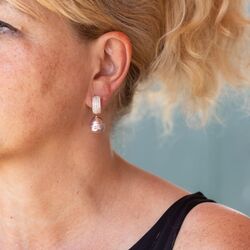Heide Heinzendorff rosé aanhangers roze parel