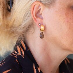 Heide Heinzendorff gematteerd vergulde creolen Mila