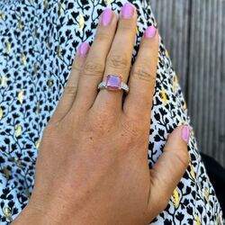 Zinzi ring vierkant roze zirkonia ZIR265r