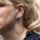 Zilveren oorstekers Franse lelie met donkerblauw emaille
