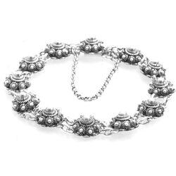 Occasion zilveren armband met Zeeuwse knopjes in uitstekende staat