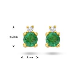 Geelgouden oorstekers smaragd en briljant geslepen diamantjes