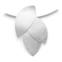 Grote zilveren hanger Leaf by Leaf 42851 van Bastian Inverun