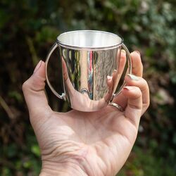 Zilveren kinderbeker met twee oren 1e gehalte zilver 100 gram direct graveren