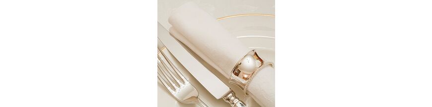 Zilveren servetringen