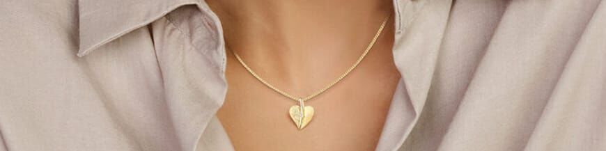 Gouden liefdesjuwelen