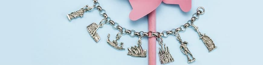 Raspini Charms wereld