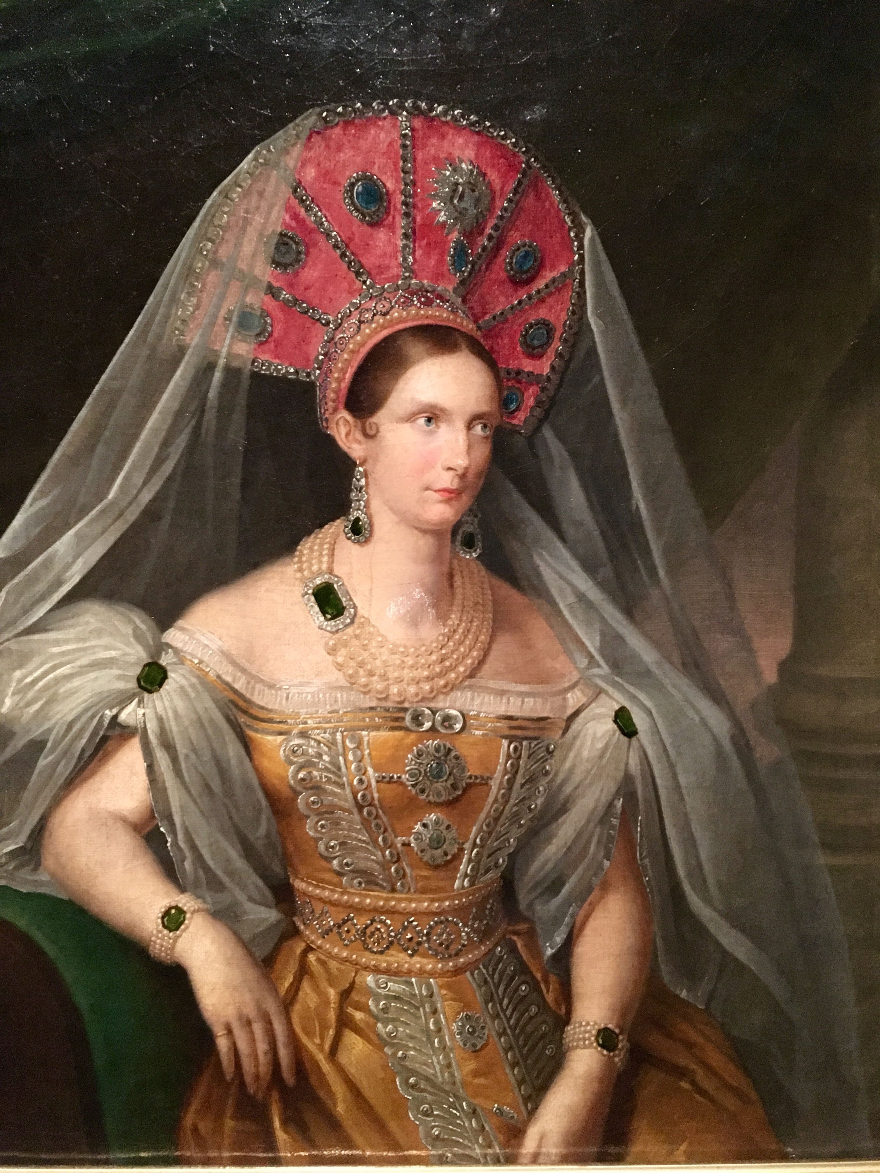 Tsarina Alexandra Fjordorovna vrouw van Tsaar Nicolaas I met een Kokosjnik Kennisbank Zilver.nl