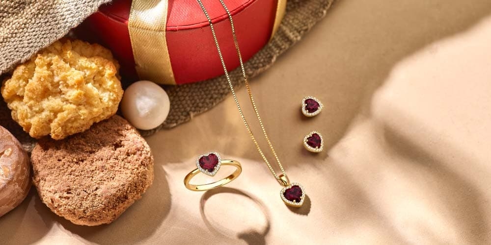 Sieraden. zilver, kraamcadeaus, horloges